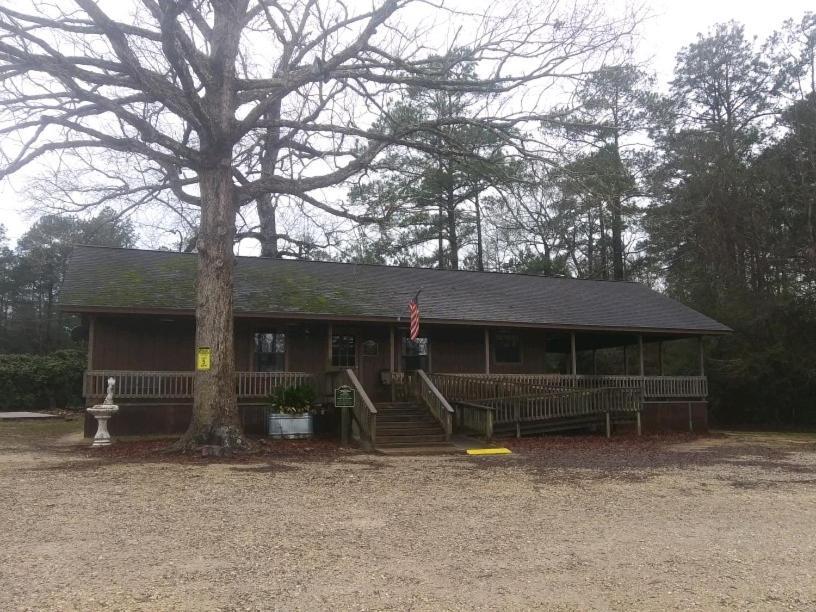 Whispering Creek Lodging & Rv Resort Newton Exterior photo